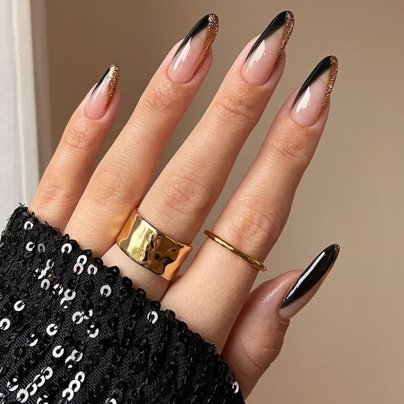 46 Elegant Black And Gold Nail Designs For Every Season And Occasion