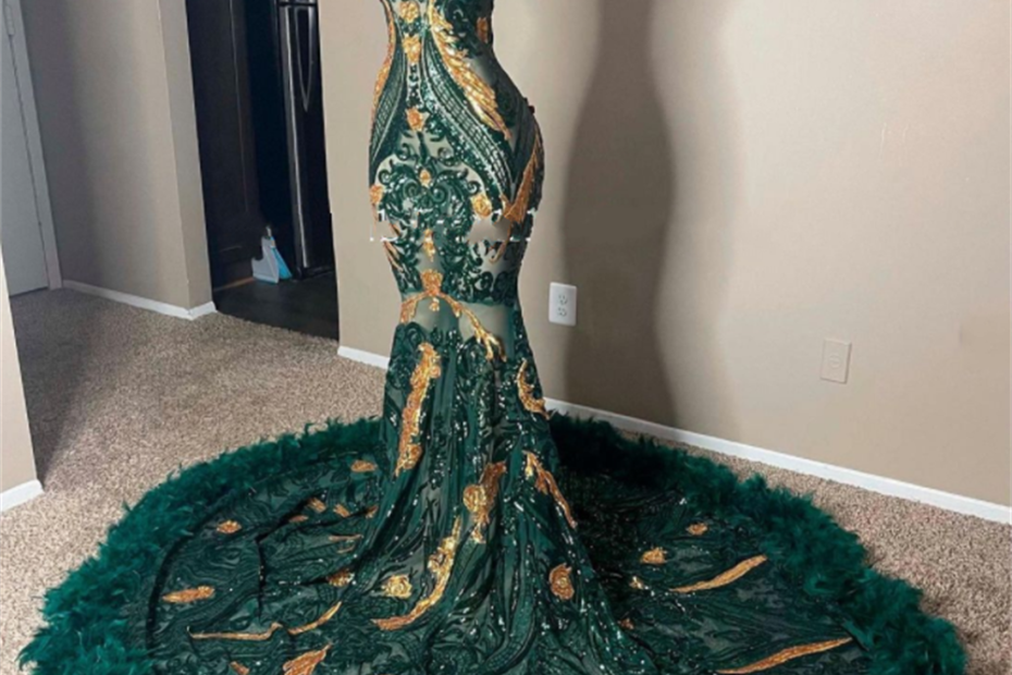 Dark Green And Gold Sequined Lace Halter Prom Dresses For Party Wedding  Evening Black Girl Feathers Formal Dress Cocktail Gown