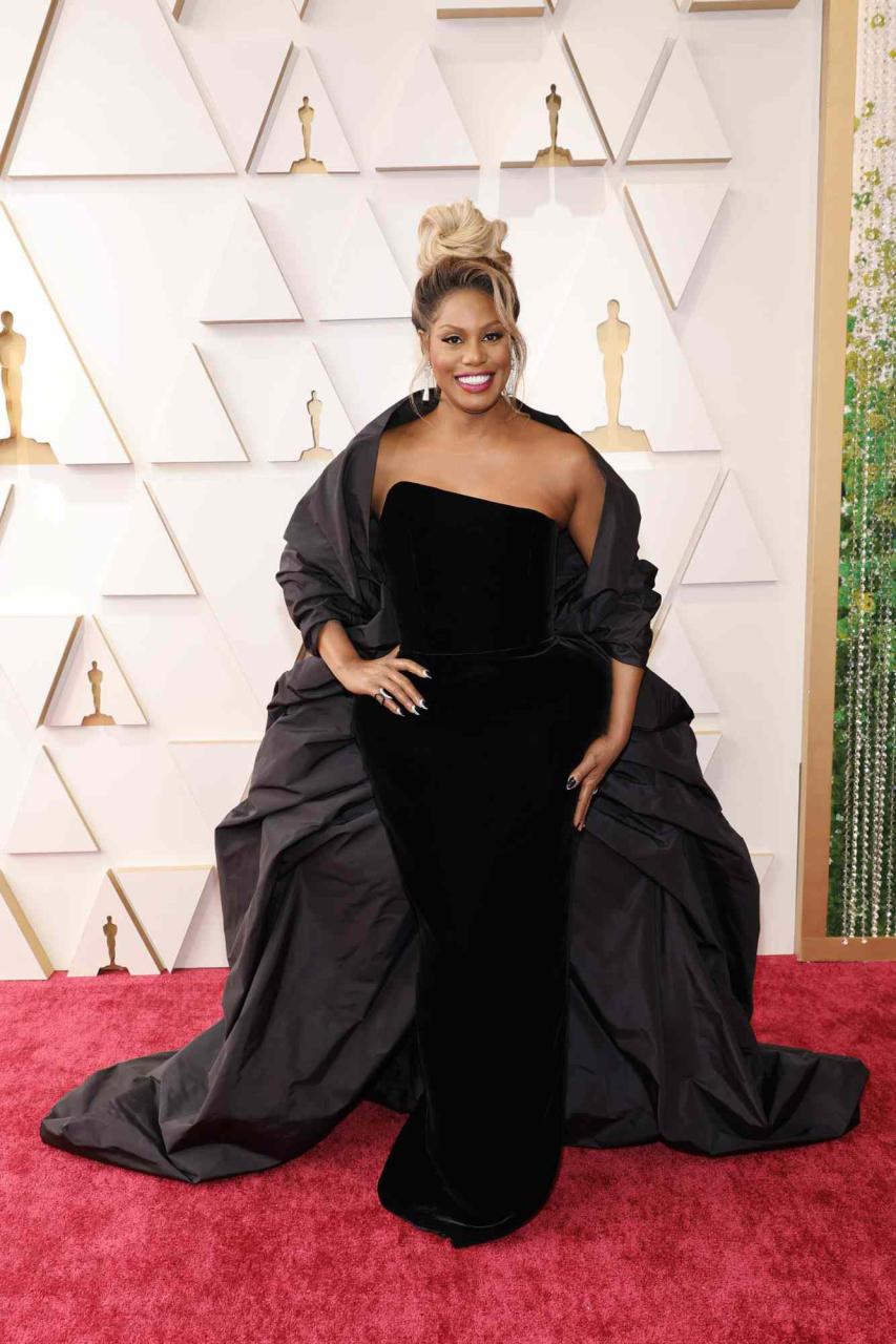The Best Black Gowns From The 2022 Oscars Red Carpet